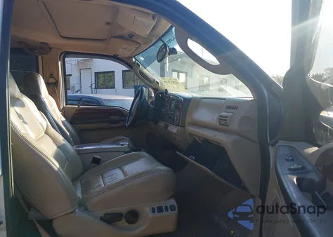 2005 Ford F250 Super Duty из США, поврежденный, VIN 1FTSW21P35EB29603